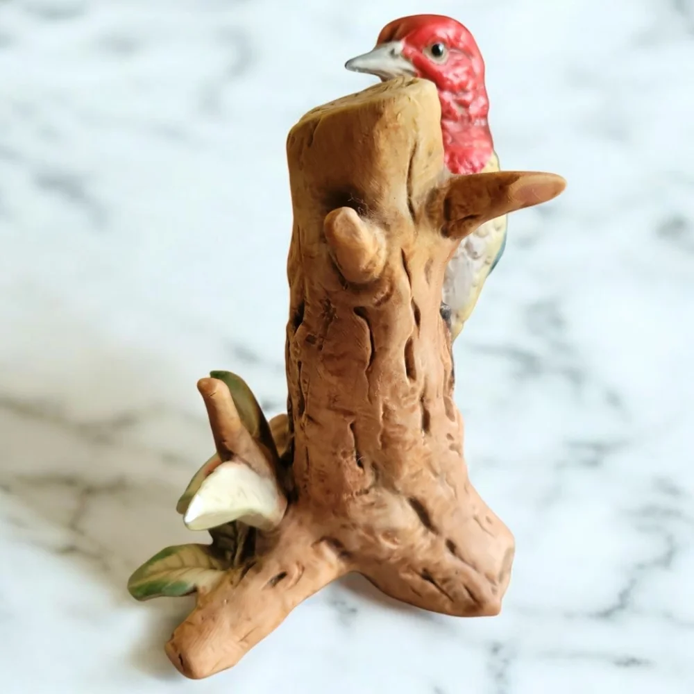 Vyg UCCI Collectible Figurine Bird Wood Pecker Porcelain